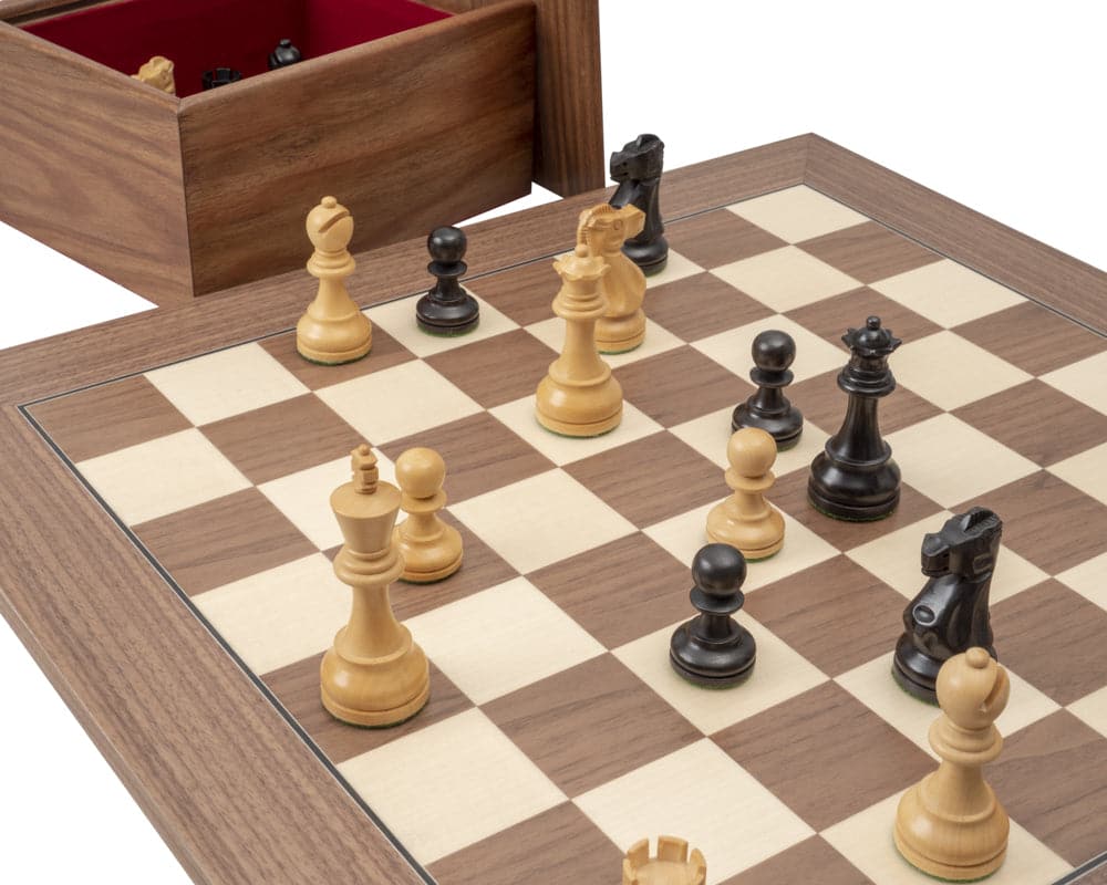 The Levisham 3.5 Inch Ebonised Boxwood Chessmen