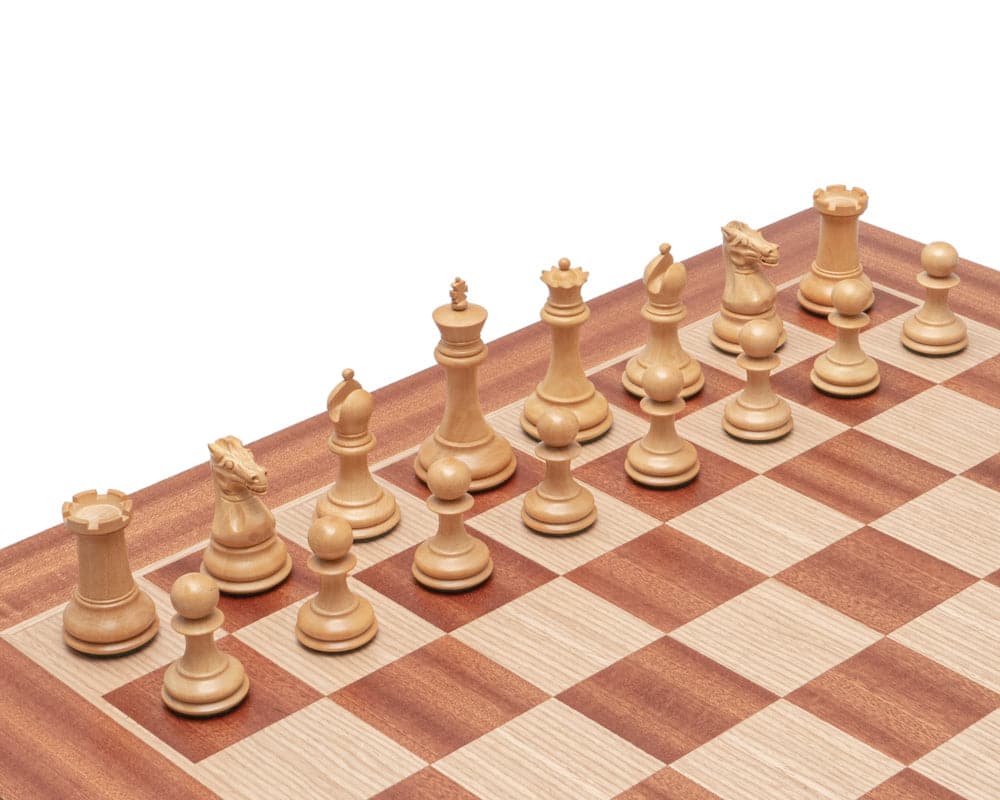 The Sovereign Black and Mahogany Staunton Chess Set (Hover Image)